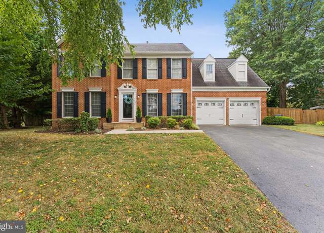 Property at 6128 Bayliss Pl, Alexandria, VA 22310, 5 beds, 3.5 baths