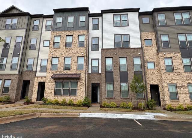 Property at 45948 Swallow Ter, Sterling, VA 20165, 4 beds, 2.5 baths