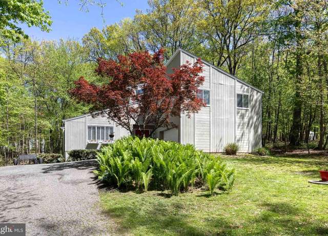 Property at 4 Houndstooth Ct, Owings Mills, MD 21117, 4 beds, 2.5 baths