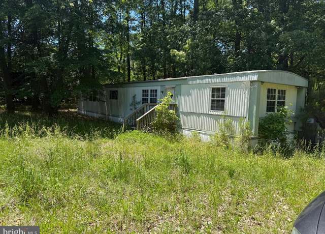Property at 44646 Medleys Neck Rd, Leonardtown, MD 20650, 3 beds, 1 bath