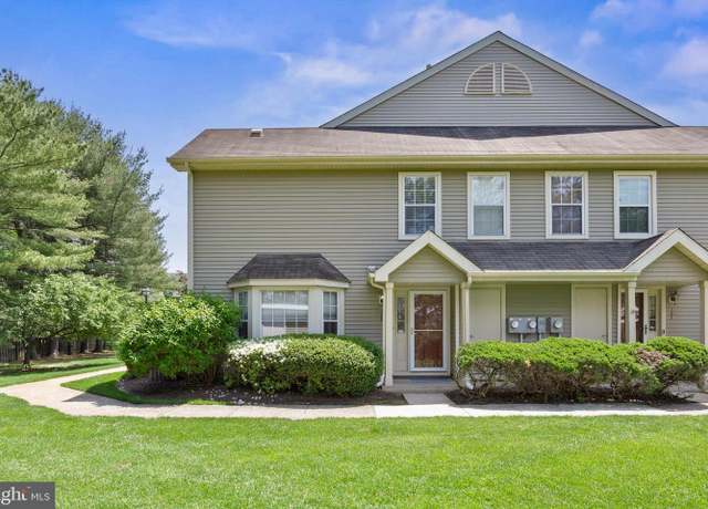Property at 108 Pertwood Ct, Mount Laurel, NJ 08054, 2 beds, 1.5 baths