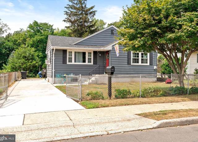 Property at 317 Hewitt Ave, Hamilton, NJ 08611, 3 beds, 1 bath