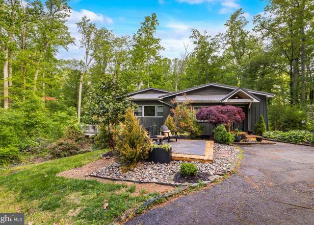 Property at 117 Holly Ln, Pilesgrove, NJ 08098, 3 beds, 2 baths