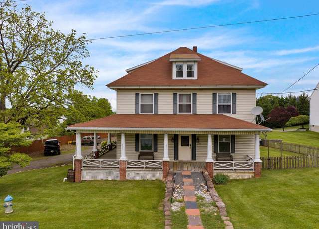 Property at 1134 Old Fritztown Rd, Reading, PA 19608, 5 beds, 2 baths