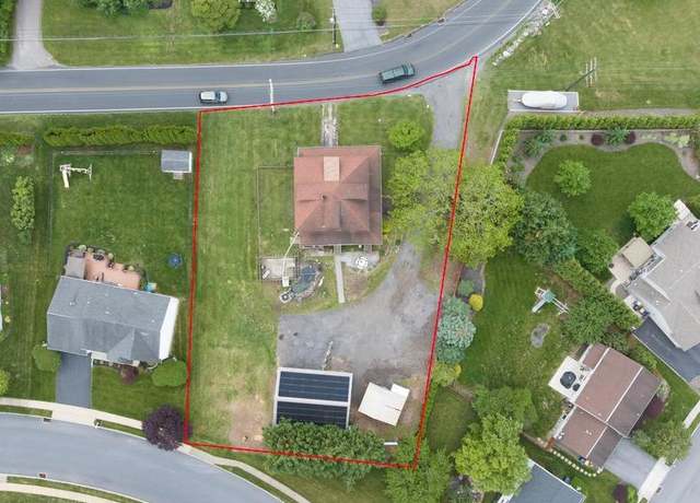 Property at 1134 Old Fritztown Rd, Reading, PA 19608, 5 beds, 2 baths