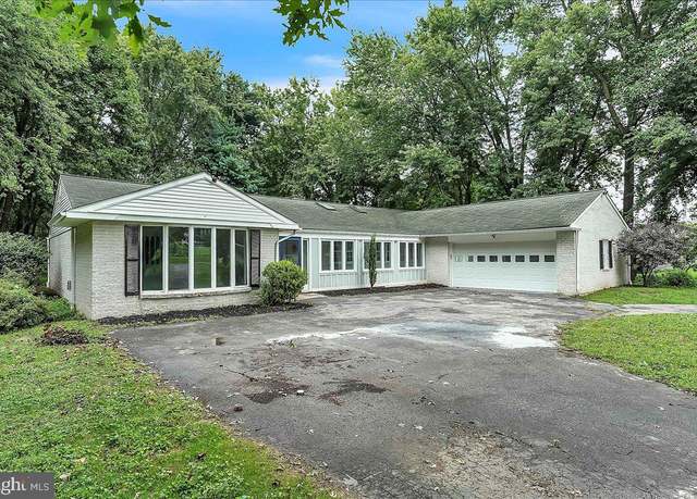 Property at 13 Keller Rd, Cochranville, PA 19330, 4 beds, 2 baths