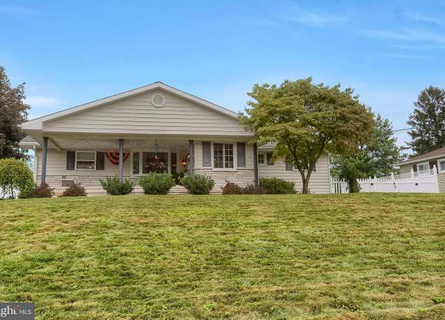 Property at 701 Lentz Ave, Millersburg, PA 17061, 4 beds, 1.5 baths
