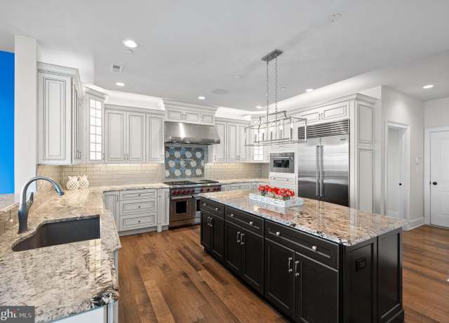 Property at 3703 Biddle Ln, Newtown Square, PA 19073, 4 beds, 3.5 baths