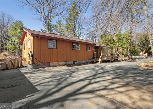 Property at 2115 Vacation Ln, Pocono Summit, PA 18346, 3 beds, 1 bath