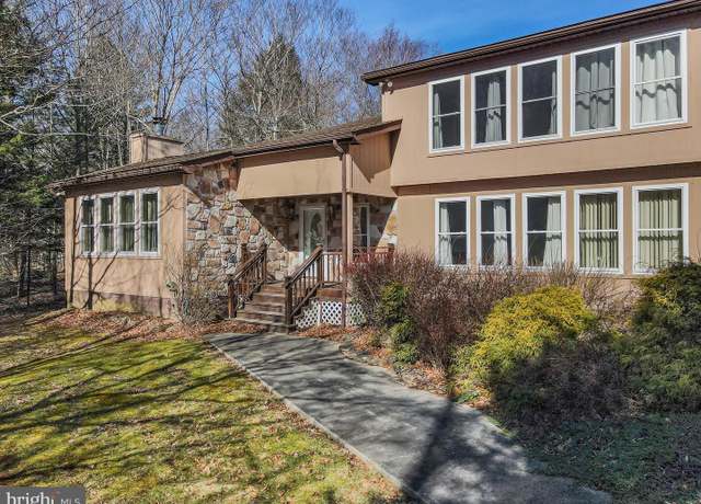 Property at 58 Bender Rd, Gouldsboro, PA 18424, 4 beds, 3 baths
