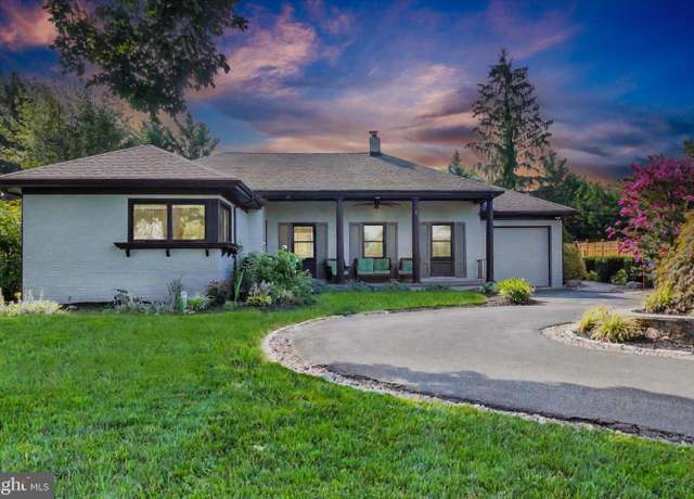 Property at 330 Lambeth Walk, York, PA 17403, 3 beds, 2 baths
