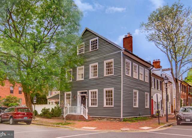 Property at 201 Duke St, Alexandria, VA 22314, 4 beds, 4 baths