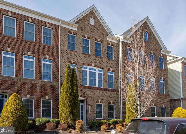 Property at 13667 Neil Armstrong Ave, Herndon, VA 20171, 4 beds, 4.5 baths