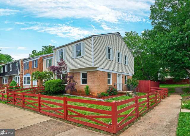 Property at 8321 Irongate Way, Manassas, VA 20109, 3 beds, 2.5 baths
