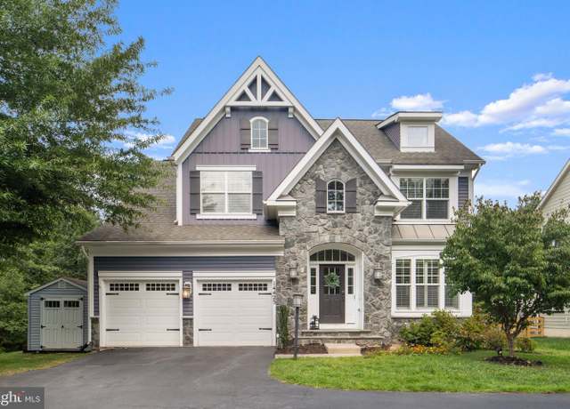 Property at 14425 Woodwill Ln, Gainesville, VA 20155, 4 beds, 4.5 baths