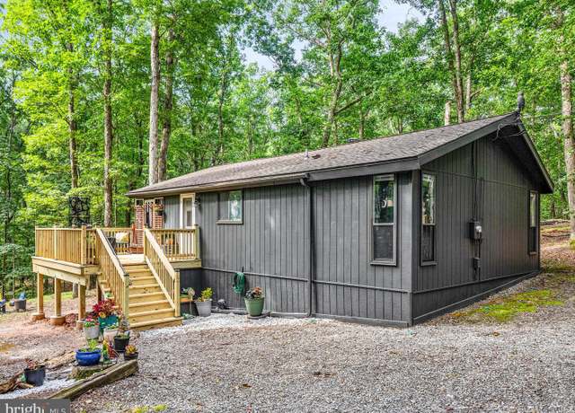 Property at 359 Cayuga Trl, Hedgesville, WV 25427, 2 beds, 1 bath