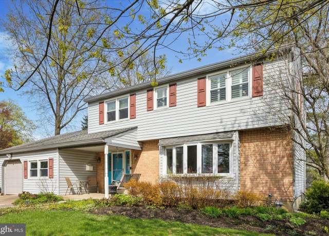 Property at 2 Ravenwood Ct, Wilmington, DE 19810, 4 beds, 2.5 baths