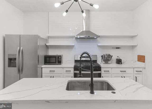 Property at 3822 6th, Brooklyn, MD 21225, 3 beds, 2 baths