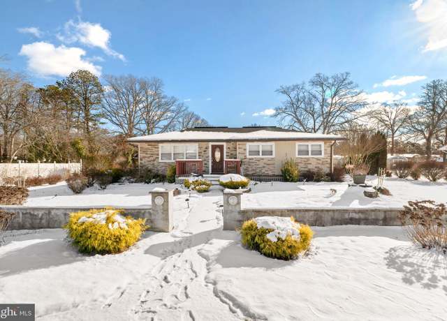 Property at 132 Bernard Ave, Egg Harbor Township, NJ 08234, 2 beds, 1 bath