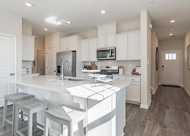 Property at 209 Bash Rd, Toms River, NJ 08753, 4 beds, 2.5 baths