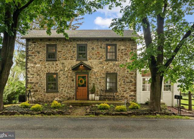 Property at 1925 Krammes Rd, Quakertown, PA 18951, 3 beds, 1.5 baths