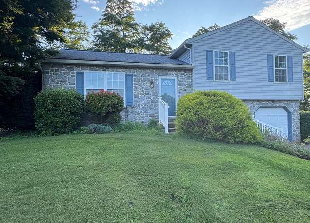 Property at 6 Laurel Ln, Lebanon, PA 17046, 3 beds, 2 baths