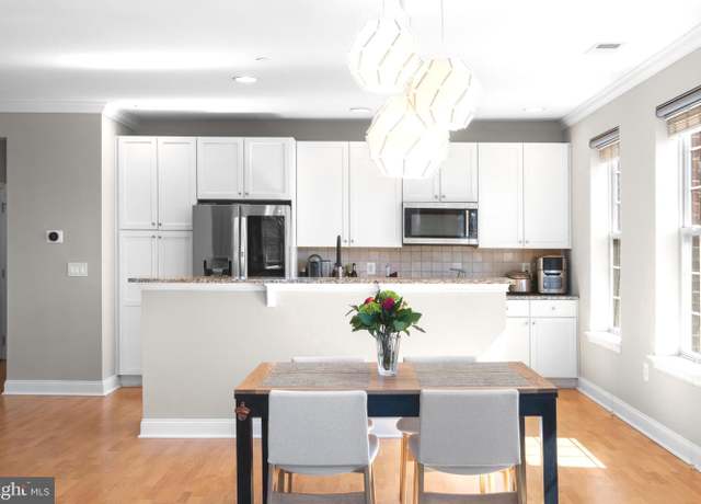Property at 600 Commodore Ct #2640, Philadelphia, PA 19146, 2 beds, 2 baths