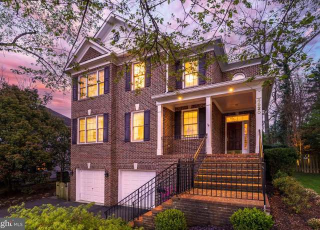Property at 4520 Dittmar Rd, Arlington, VA 22207, 6 beds, 4.5 baths
