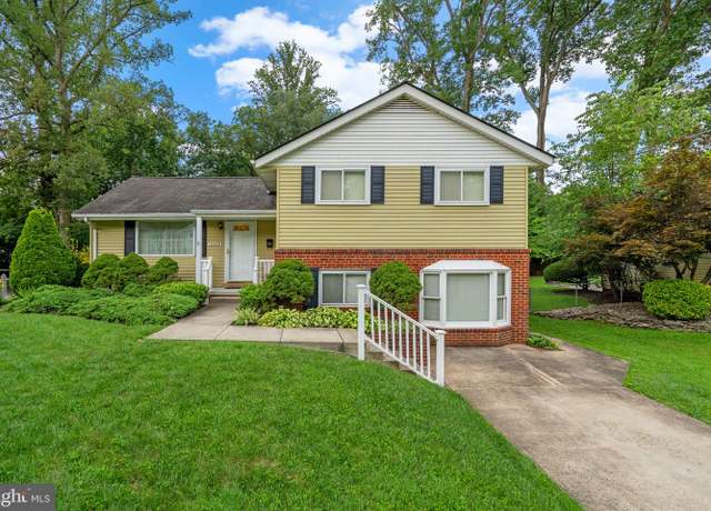 Property at 10829 Woodland Dr, Fairfax, VA 22030, 4 beds, 2.5 baths