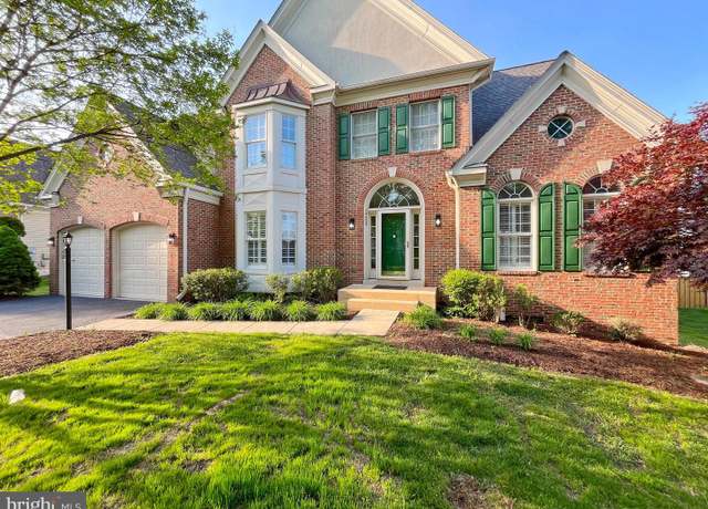 Property at 14608 Cedar Knoll Dr, Centreville, VA 20120, 5 beds, 5.5 baths