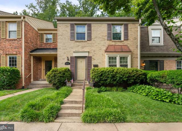 Property at 10334 Hampshire Green Ave, Fairfax, VA 22032, 3 beds, 3 baths