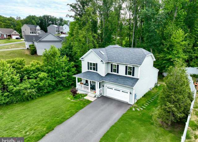 Property at 273 Anderson Dr, Fredericksburg, VA 22405, 5 beds, 4 baths