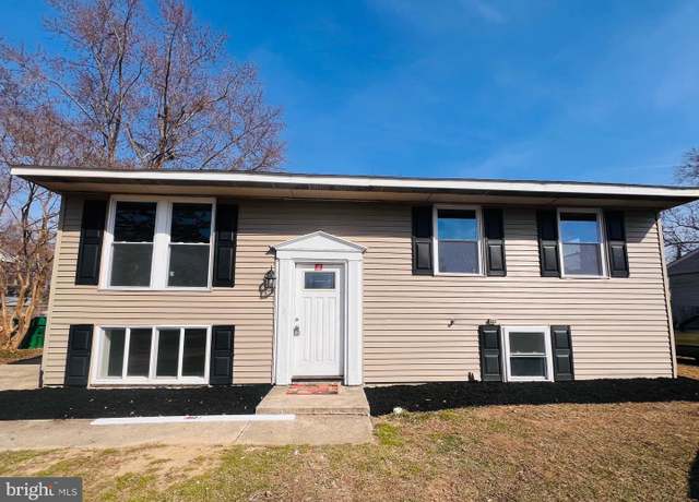 Property at 274 Samuel Paynter Dr, Dover, DE 19904, 4 beds, 1.5 baths
