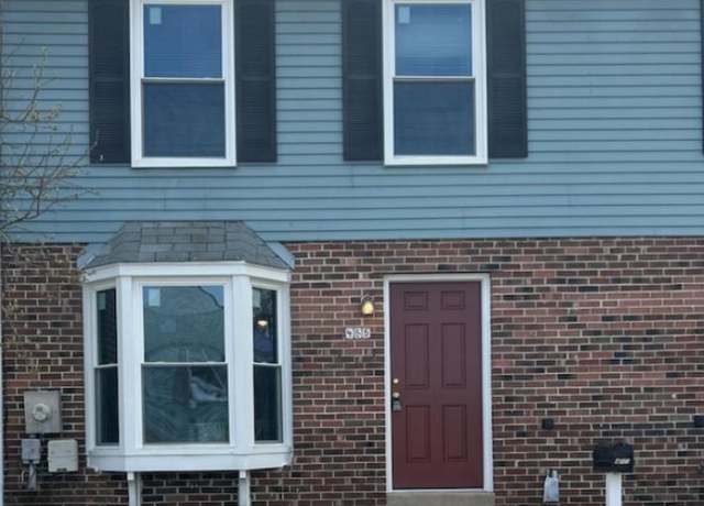 Property at 455 Strathaven Ct, Newark, DE 19702, 3 beds, 1.5 baths