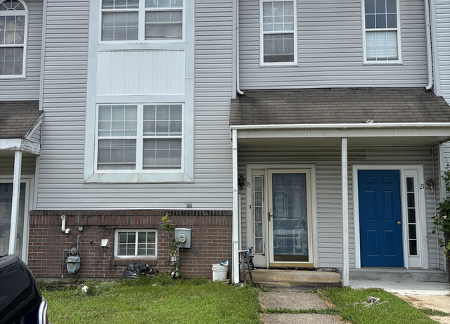 Property at 19 Auckland Dr, Newark, DE 19702, 3 beds, 2.5 baths
