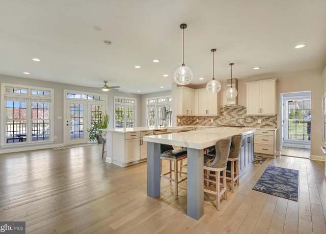Property at 8938 Sahalee Ct, Pasadena, MD 21122, 4 beds, 4.5 baths
