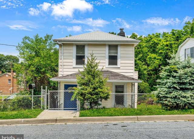 Property at 6202 K St, Capitol Heights, MD 20743, 3 beds, 2 baths