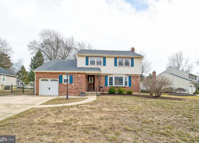 Property at 10 Sequoia Dr, Cinnaminson, NJ 08077, 4 beds, 3.5 baths