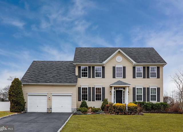 Property at 6 Sousa Ct, East Windsor, NJ 08520, 5 beds, 3.5 baths