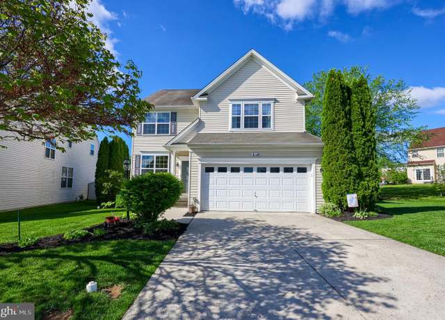 Property at 10 Descartes Dr, Lancaster, PA 17603, 4 beds, 2.5 baths