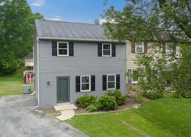 Property at 454 Coreopsis Dr, Lancaster, PA 17602, 3 beds, 1.5 baths