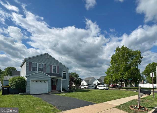 Property at 377 E Reliance Rd, Telford, PA 18969, 2 beds, 1.5 baths