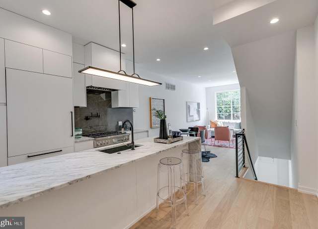 Property at 526 S 24th St, Philadelphia, PA 19146, 3 beds, 3.5 baths