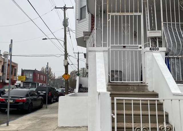 Property at 4400 N Franklin St, Philadelphia, PA 19140, 4 beds, 3 baths