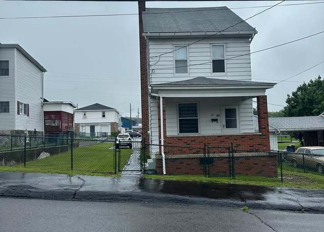 Property at 409 S Balliet St, Frackville, PA 17931, 3 beds, 1.5 baths
