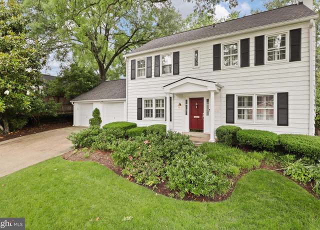 Property at 2905 Dartmouth Rd, Alexandria, VA 22314, 3 beds, 3.5 baths