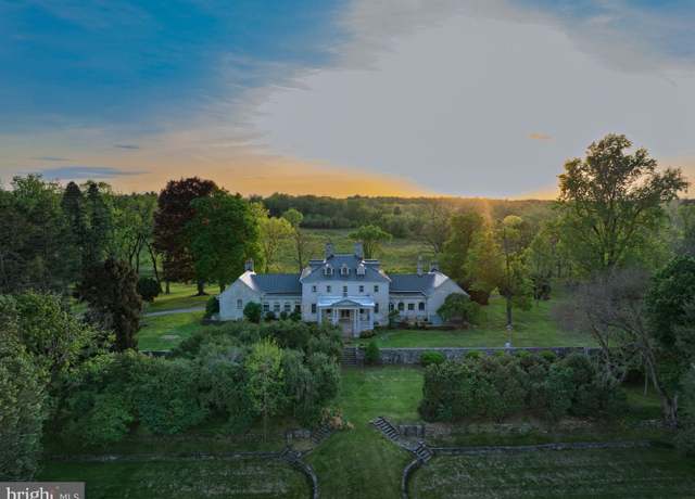 Property at 159 Fairfield Ln, Berryville, VA 22611, 9 beds, 5.5 baths