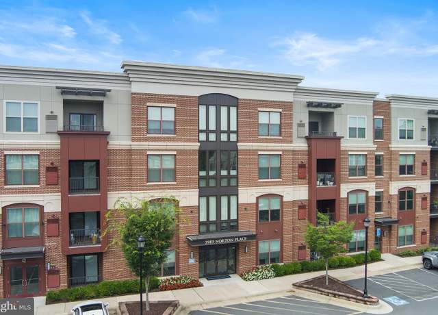 Property at 3989 Norton Pl #105, Fairfax, VA 22030, 2 beds, 2 baths
