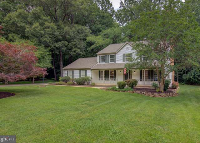 Property at 9708 S Park Cir, Fairfax Station, VA 22039, 4 beds, 2.5 baths