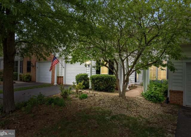 Property at 44424 Sunset Maple Dr, Ashburn, VA 20147, 3 beds, 3 baths